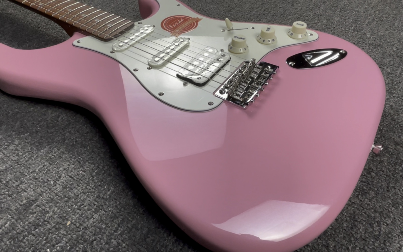 法丽达 f5020电吉他珍珠粉色调试,检查,开箱.喜欢法丽达的点点赞