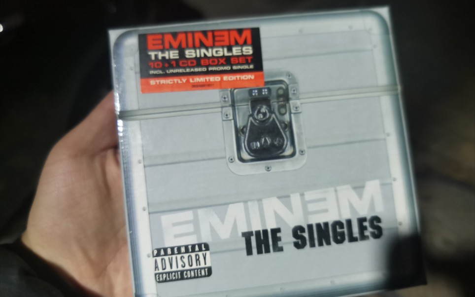 [图]Eminem-The Single Boxset 实体专辑开箱（单曲套装）