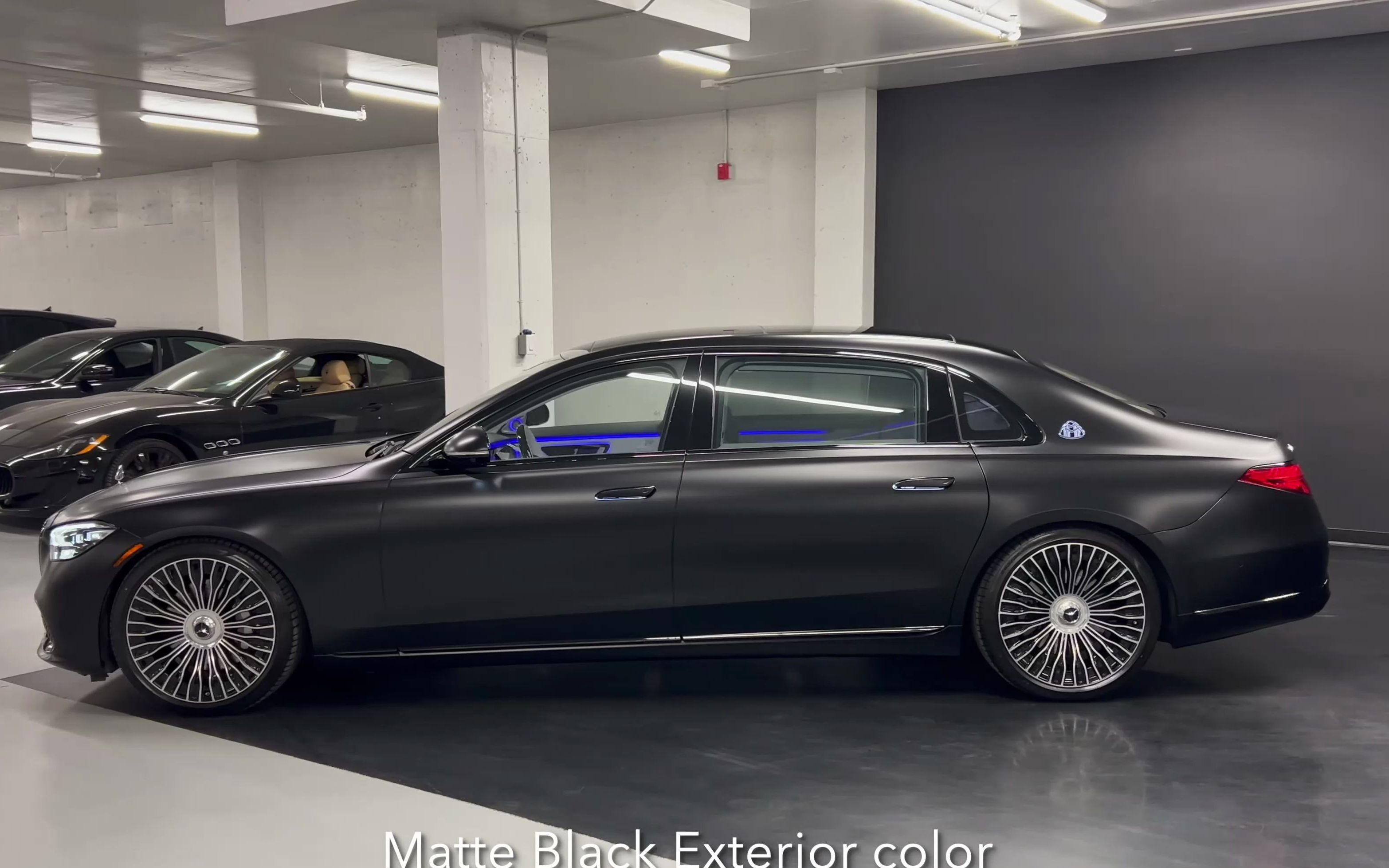 奔驰迈巴赫w223z223s级s5802022款亚光黑外观内饰细节展示