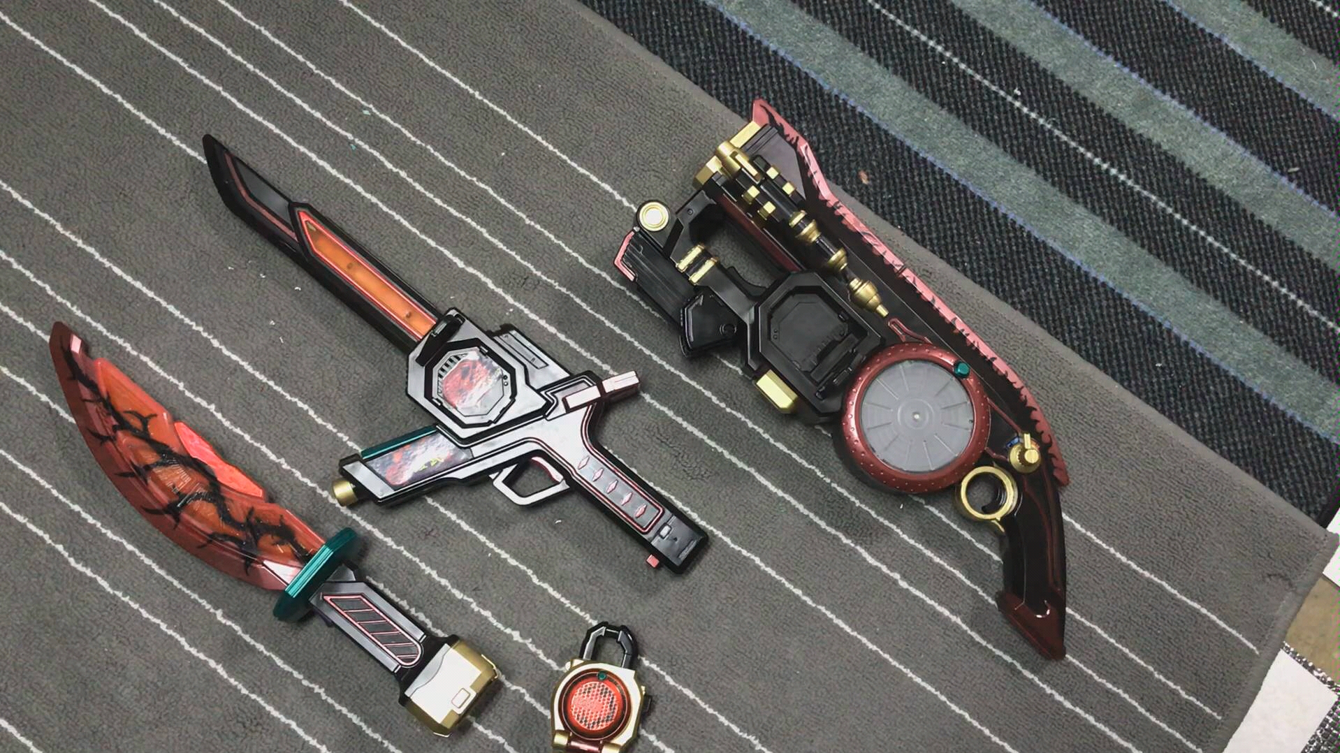 [转载]将大橙丸,无双saber,火绳大橙dj枪全涂装成血色橙色!