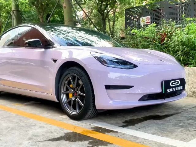 特斯拉Model3迷雾灰魅紫,这是一款让你1分钟心动999次的神秘颜色哔哩哔哩bilibili