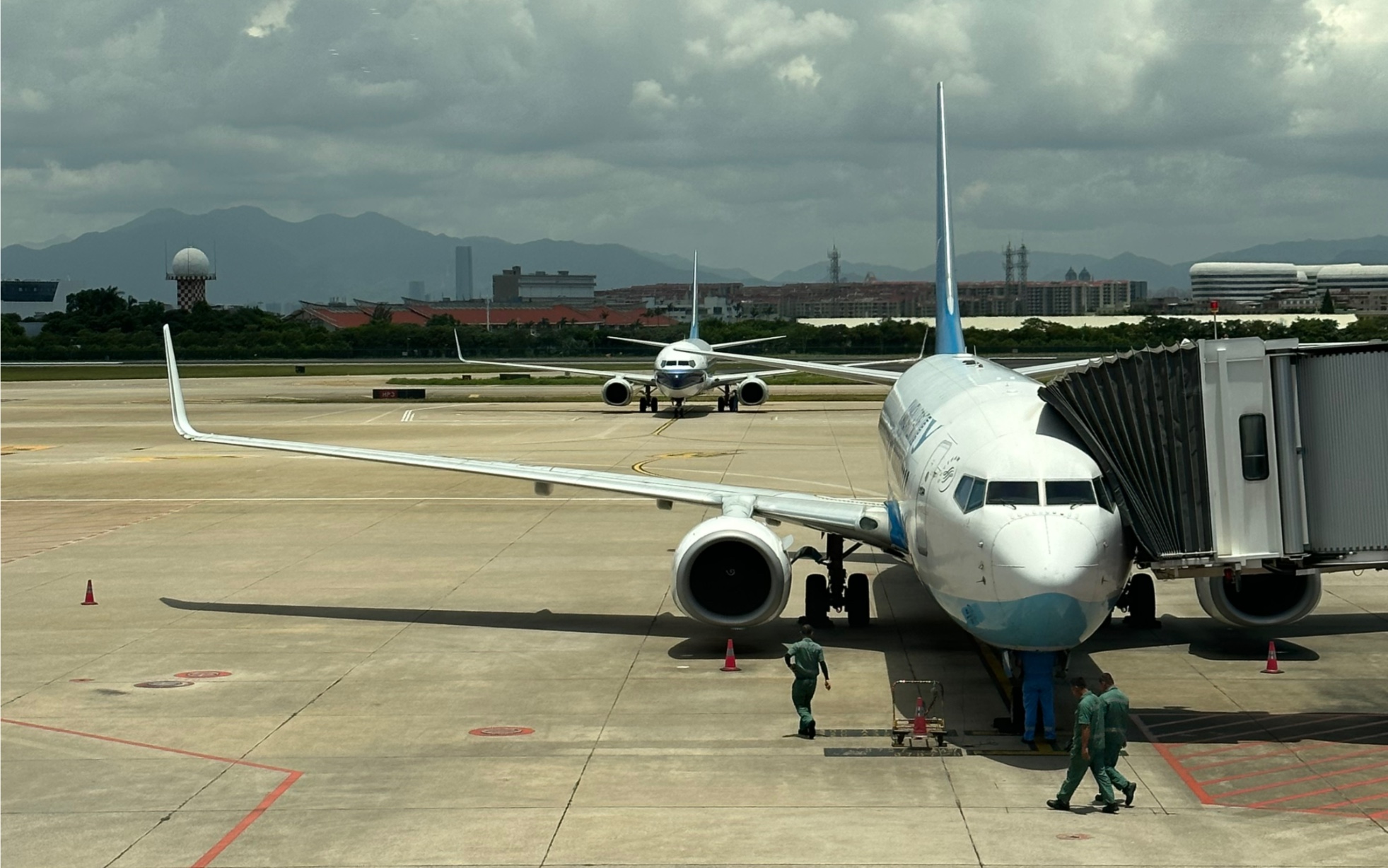 厦航b737-85cwl(b-5658)厦门高崎机场着陆(原声)