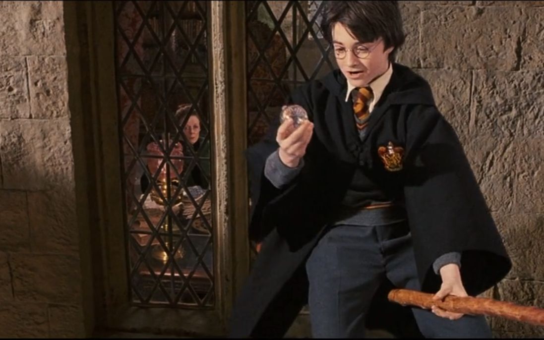 地狱三头犬,魔法飞行扫把,隐身披风,可以跑的糖果,哈利波特一