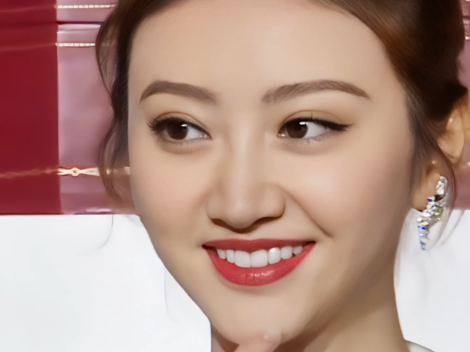 笑容甜美的景甜!