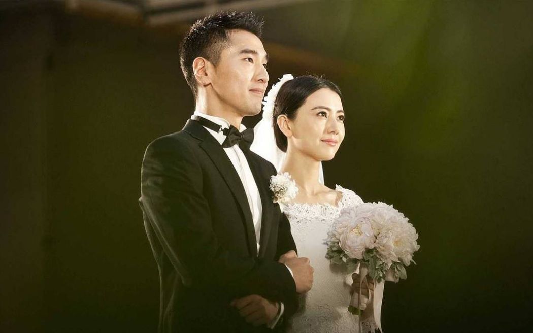 赵又廷和她恋爱四年,比高圆圆有气质,如今靠我是演员走红