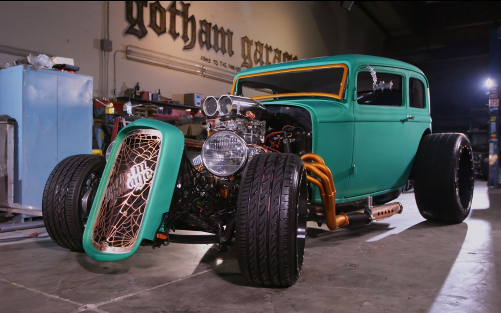 【改车大师】一堆破铜烂铁经过翻新之后,竟然被卖出了25万的高价