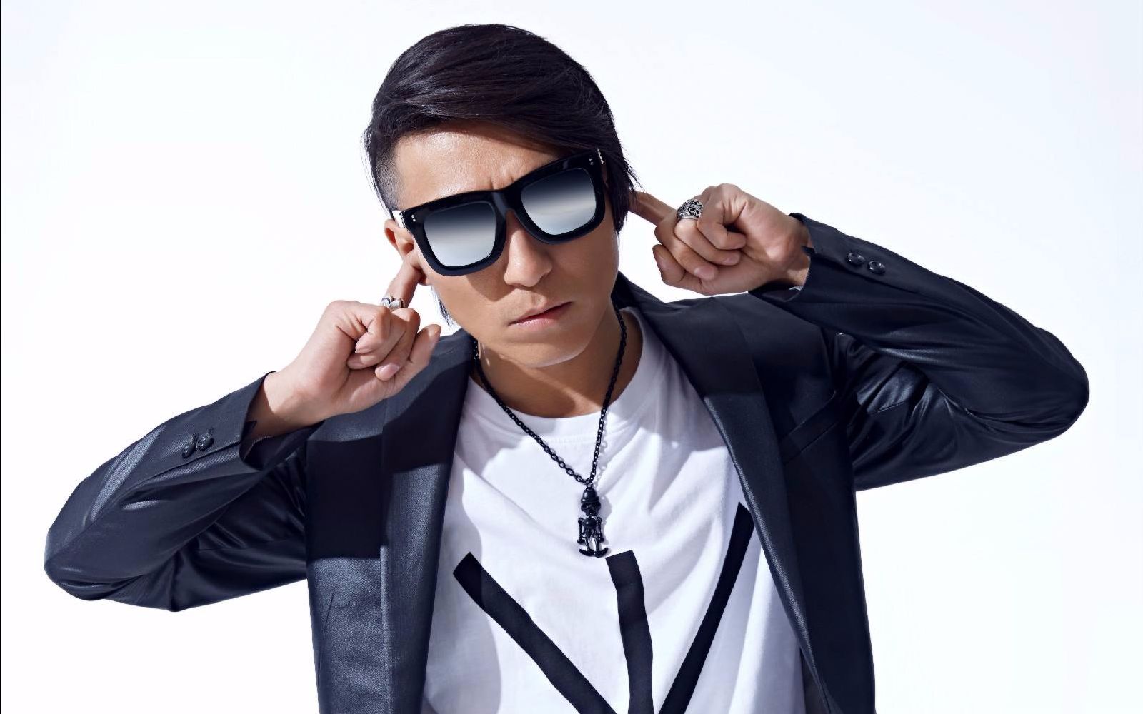 陈羽凡出新歌:原谅为爱犯的错!_哔哩哔哩 (゜-゜)つロ 干杯~-bilibili