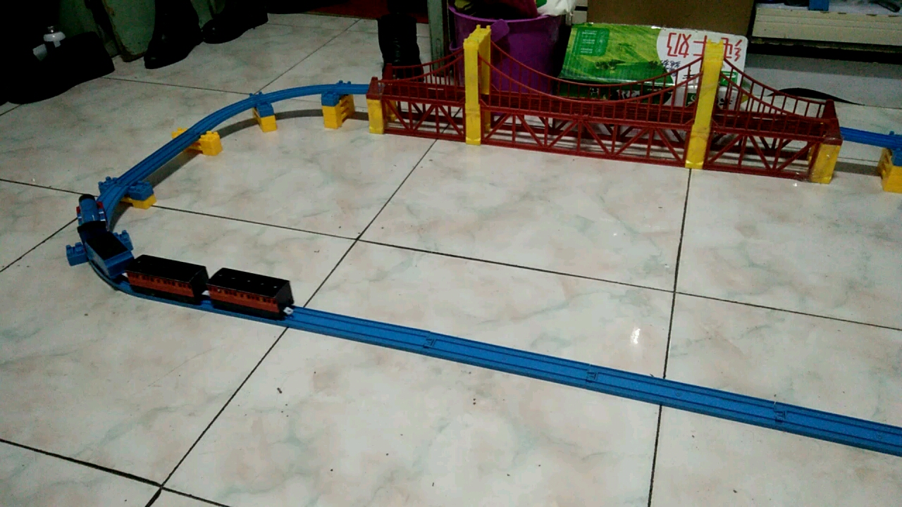 费雪连体高登跑车全新电池附带专属主题曲特快车来啦