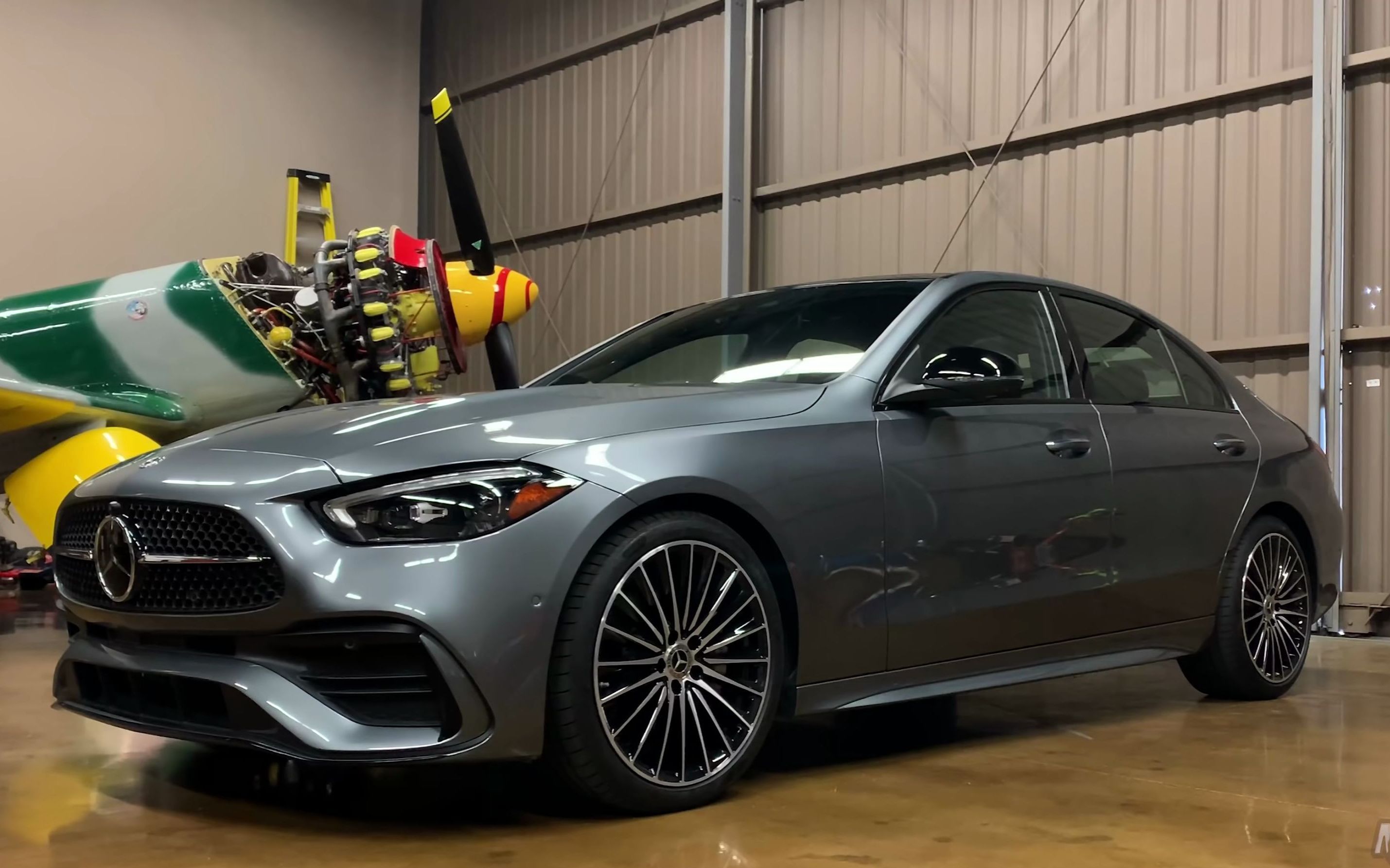 奔驰w206c级c300外观为何如此像s级机翻字幕敬请谅解