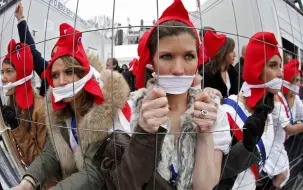 Скачать видео: 【又见法国】法国曾是思想大国，但现在满脑子都是政治正确