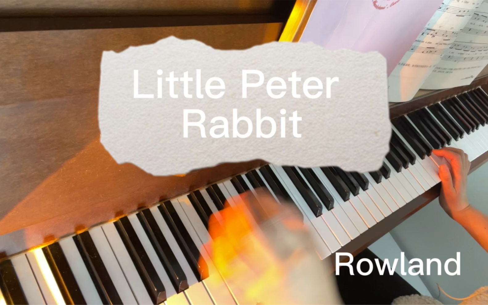 [图]钢琴弹唱少儿英文歌曲—Little Peter Rabbit