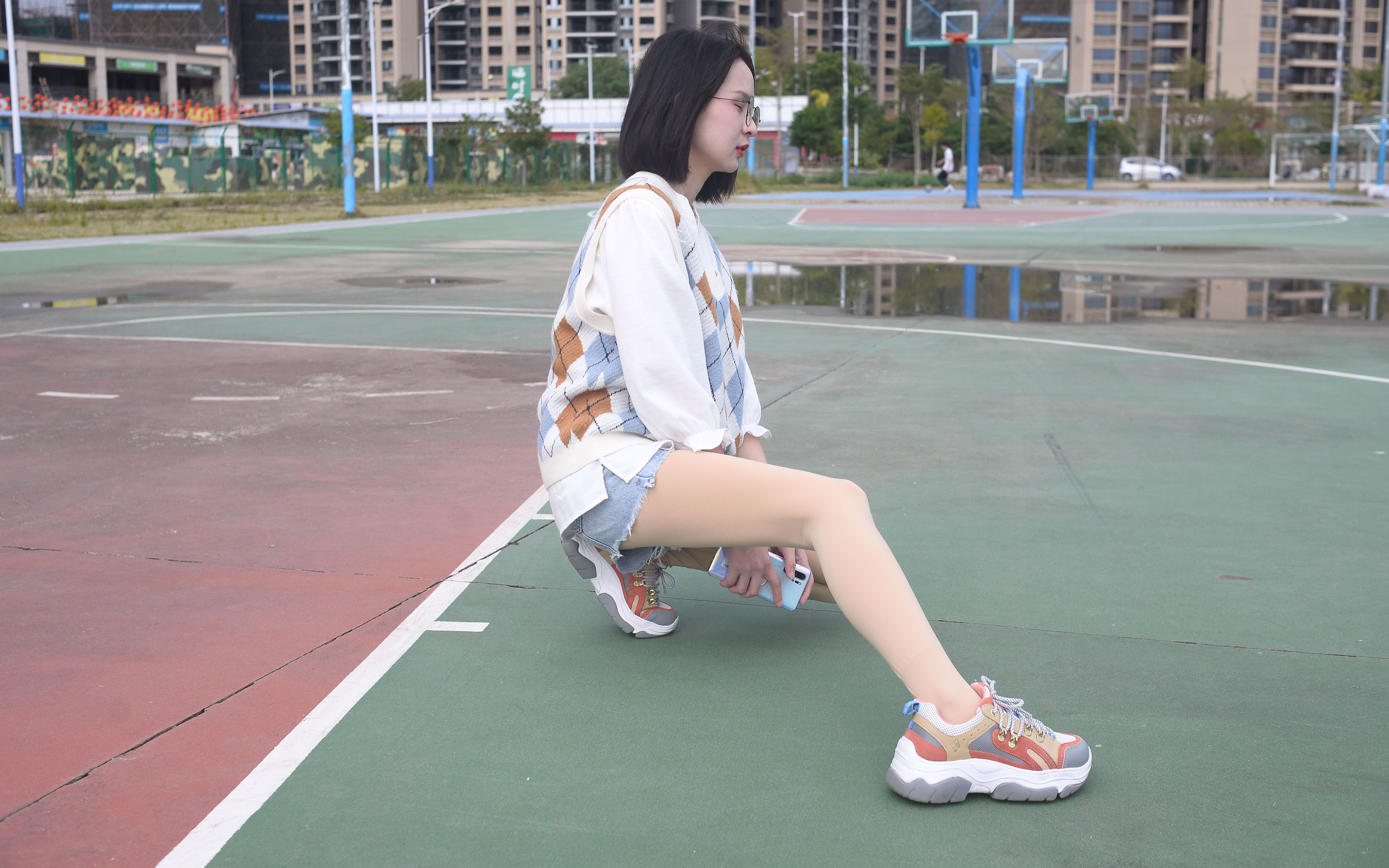 企鹅:2785692756微信公众号:只糖   关注 g 私信