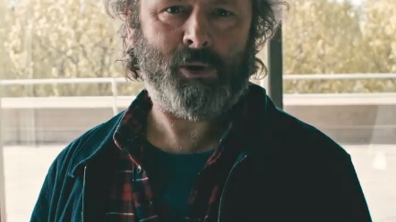 [图]Michael Sheen recites《Do Not Go Gentle Into That Good  Night》