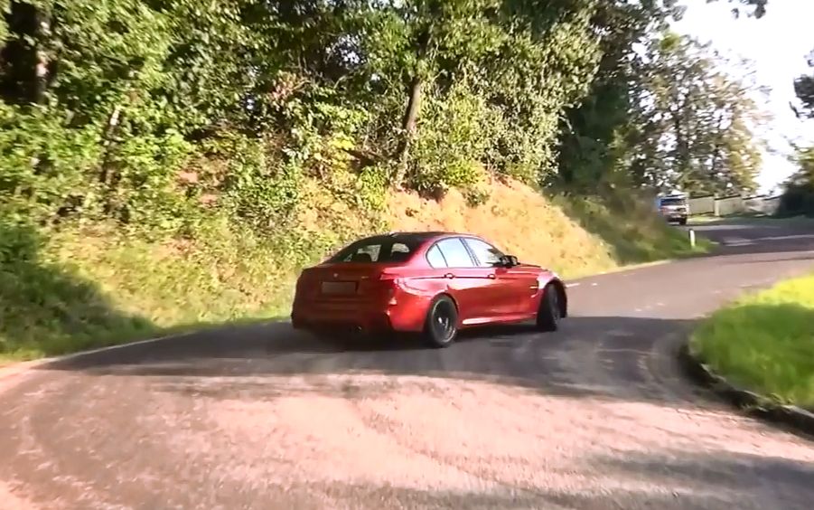 [图]BMW M3 F80 - DRIVE IT LIKE YOU STOLE IT - Drifts & Powerslides!