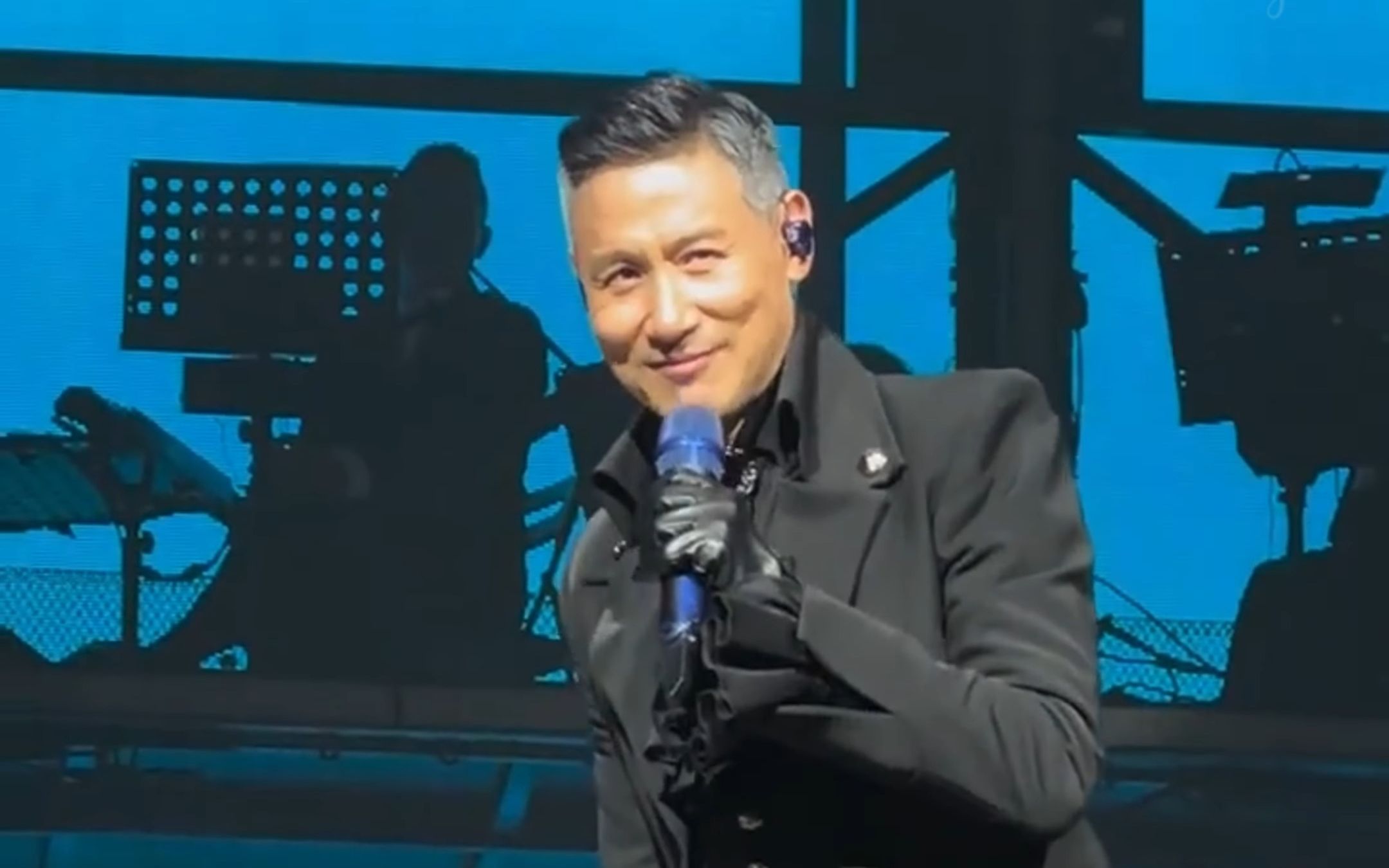 62岁男人的劈腿,模仿有风险 张学友澳门演唱会 20230611