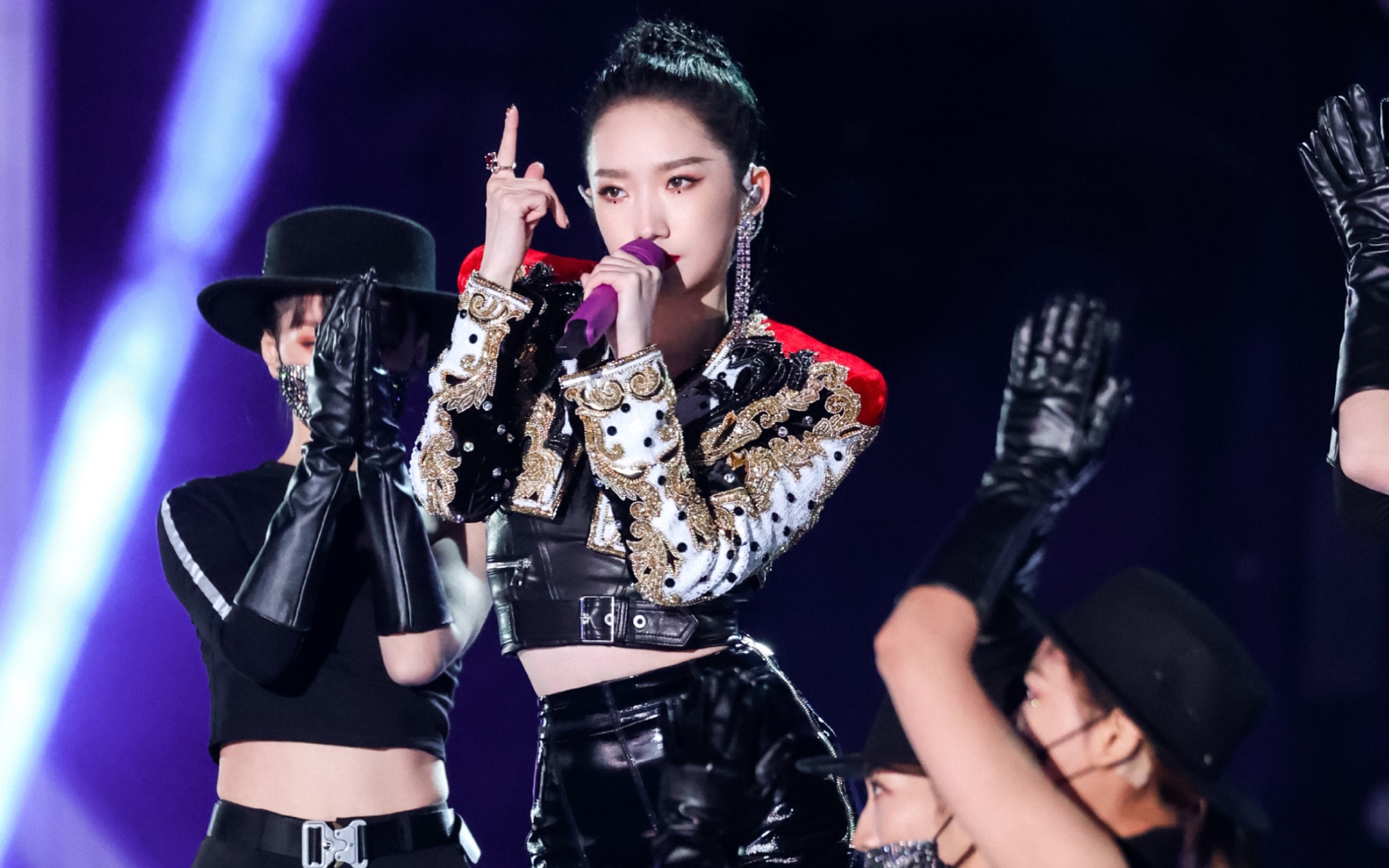 【违规女孩】孟美岐 浙江卫视跨年演唱会 《mute》live