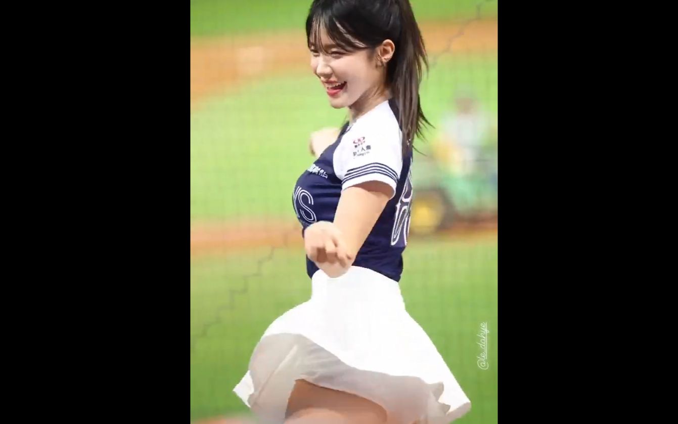 性感李多惠 球场即兴solo 叮叮当当舞