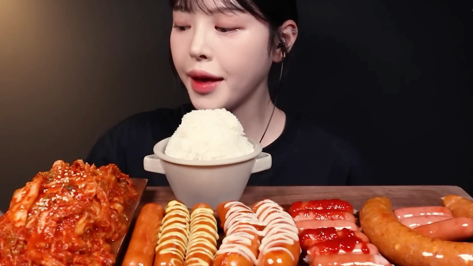 【只有吃和咽】boki 香肠派对 咀嚼加速超过瘾!