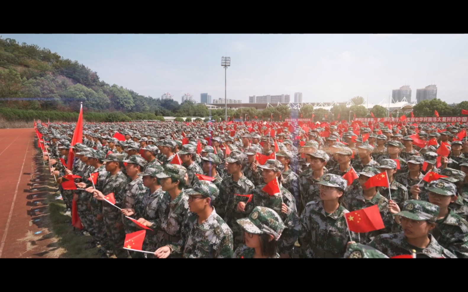 [图]戎装赴青春 | 一起珍藏我们的迷彩回忆❤️