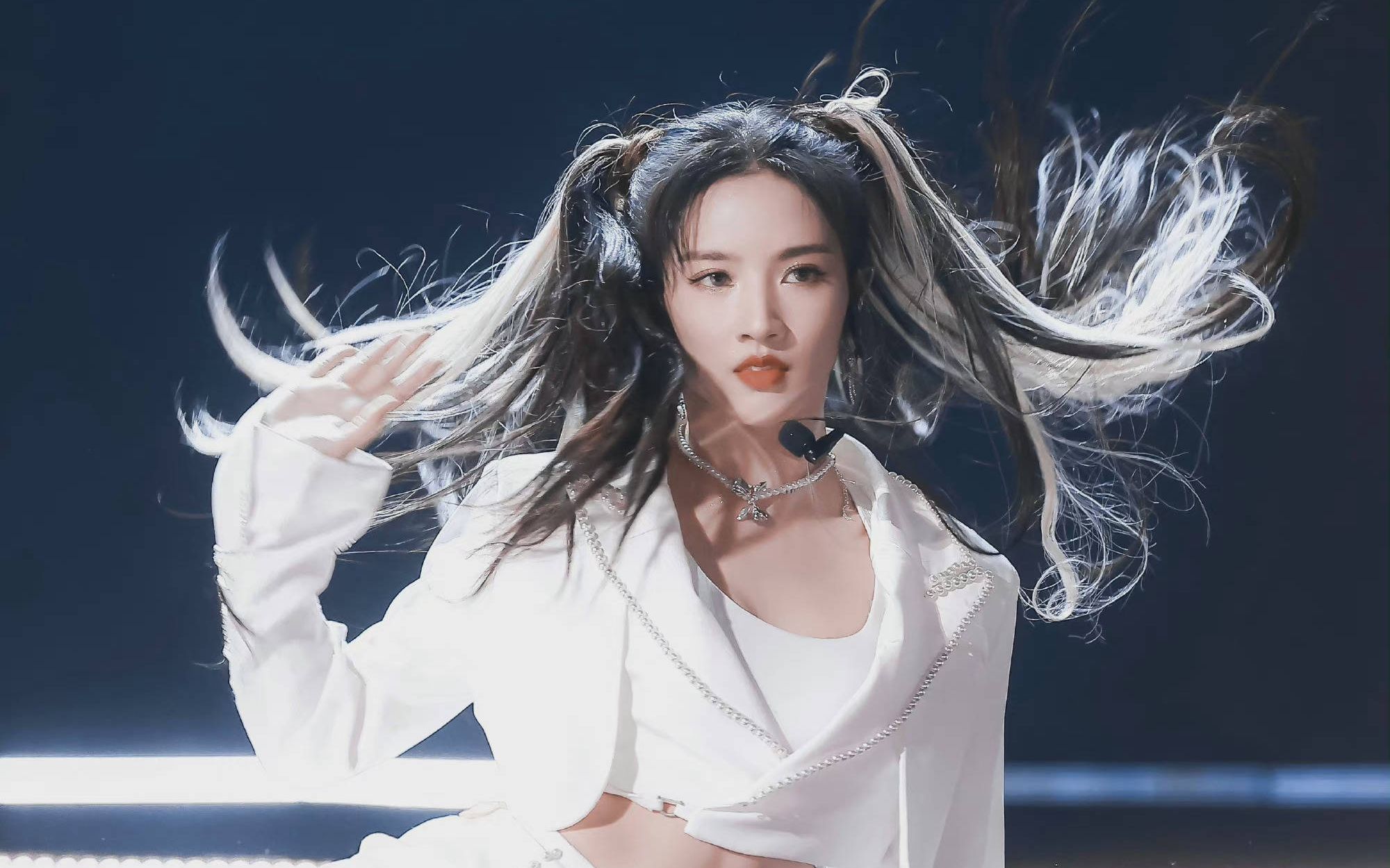 阿朱nice,但刘些宁