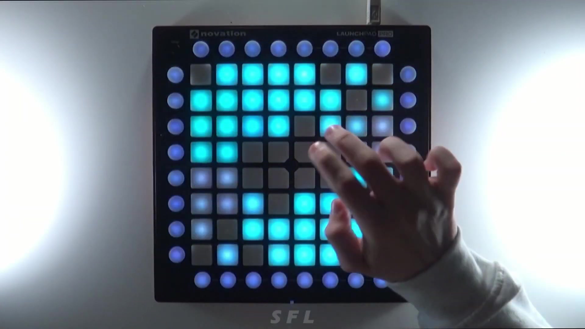 [图]【launchpad】这次的灯光，你会眼熟Better When You're Gone - David Guetta, Brooks & Loote