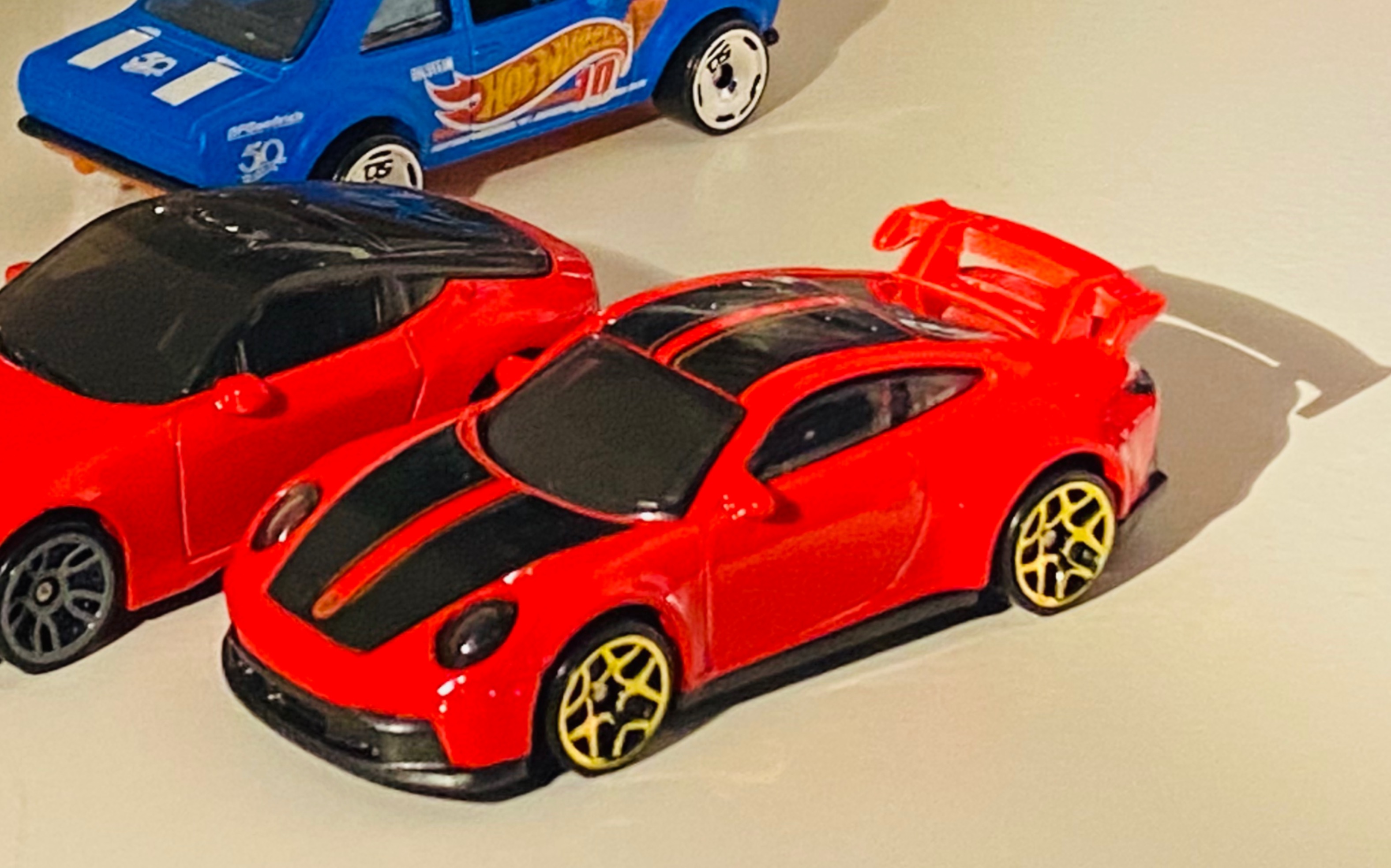 【风火轮hotwheels】热门车保时捷911gt3开箱介绍