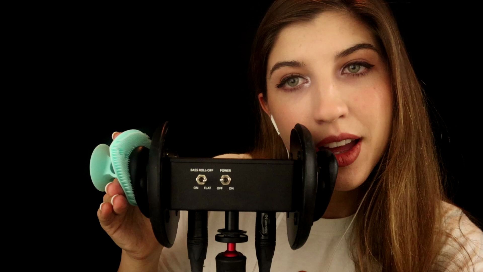 狐狸老姐姐frivolousfox口腔音按摩球耳语触发音哄睡助眠_哔哩哔哩