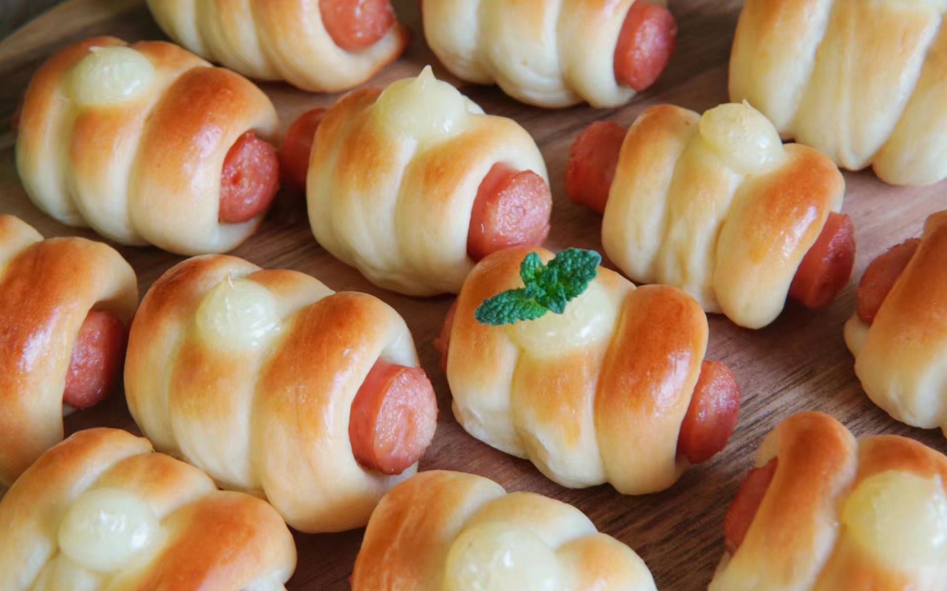 一口一个,迷你肠仔包