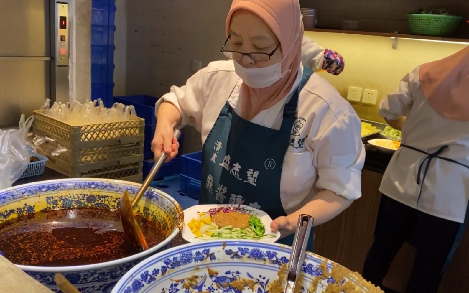 始于1896年的老本家～西安盛志望家的麻酱酿皮子真没的说[强]香的粘住