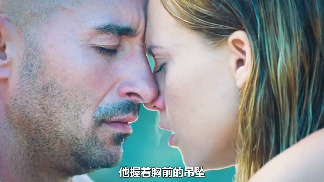 男人不小心掉到悬崖,不料被困荒岛|碧海逃生 solo (2018)