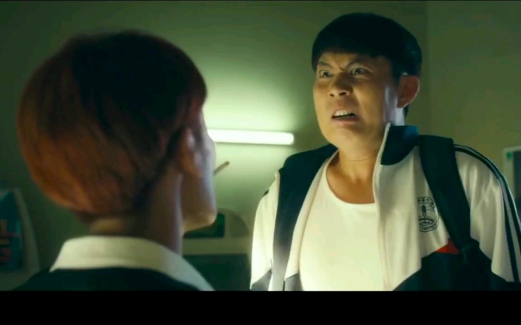 夏洛特烦恼:大春大概是全聚发挥最稳定的一个人了.