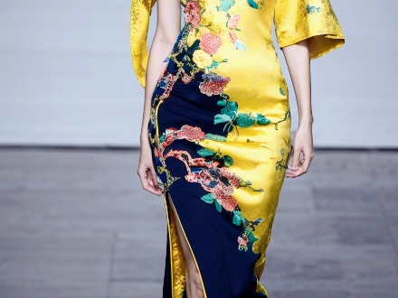 重工刺绣旗袍系列