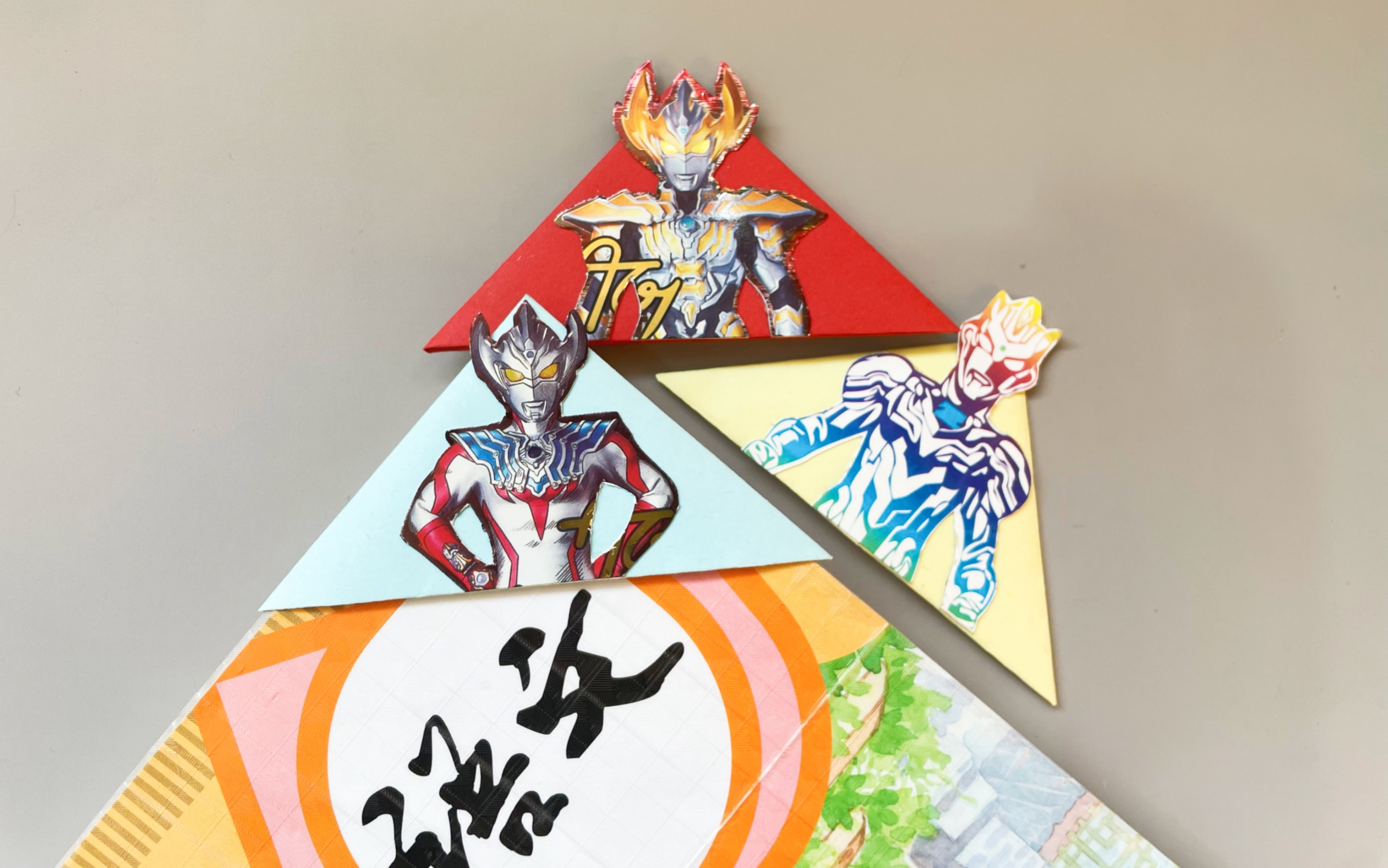 轰动全班的奥特曼书签