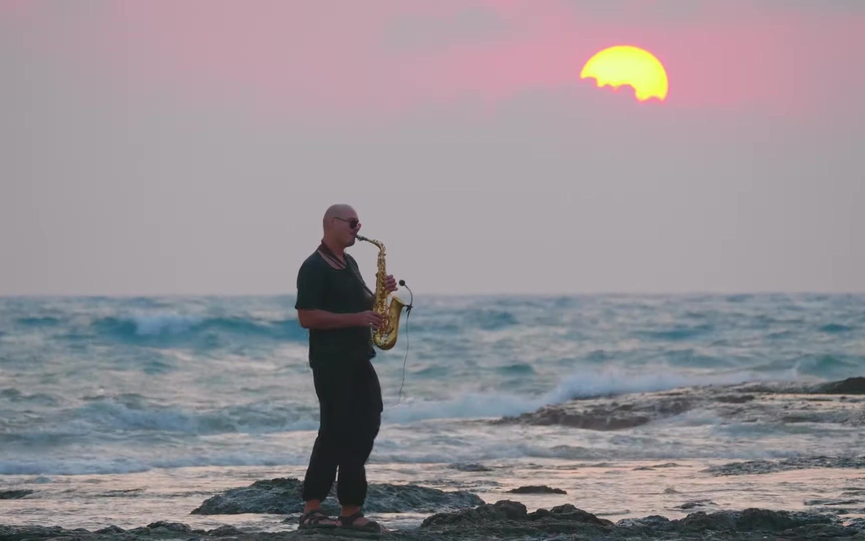 [图]【萨克斯】追逐太阳 Syntheticsax - Chasing The Sun (Live sound recording by the sea)