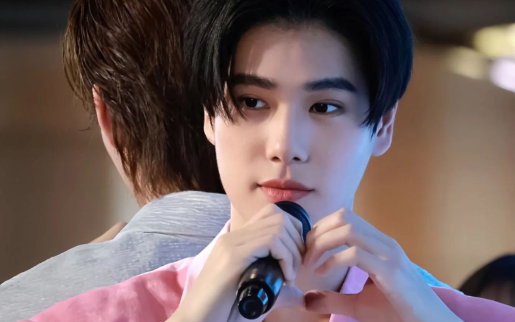 phuwin陈普明的怼脸拍,对我眼睛很好!