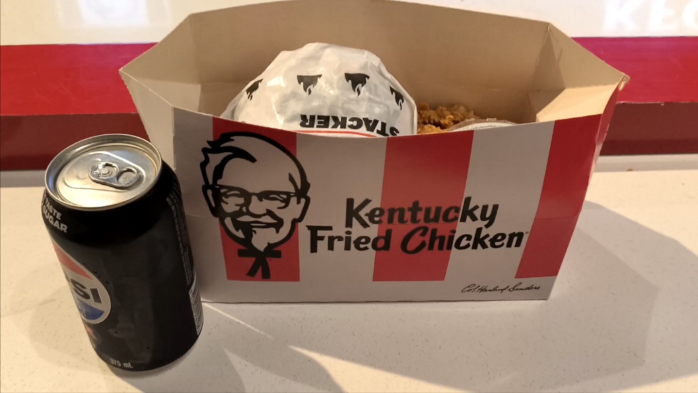 南半球肯德基套餐开盒