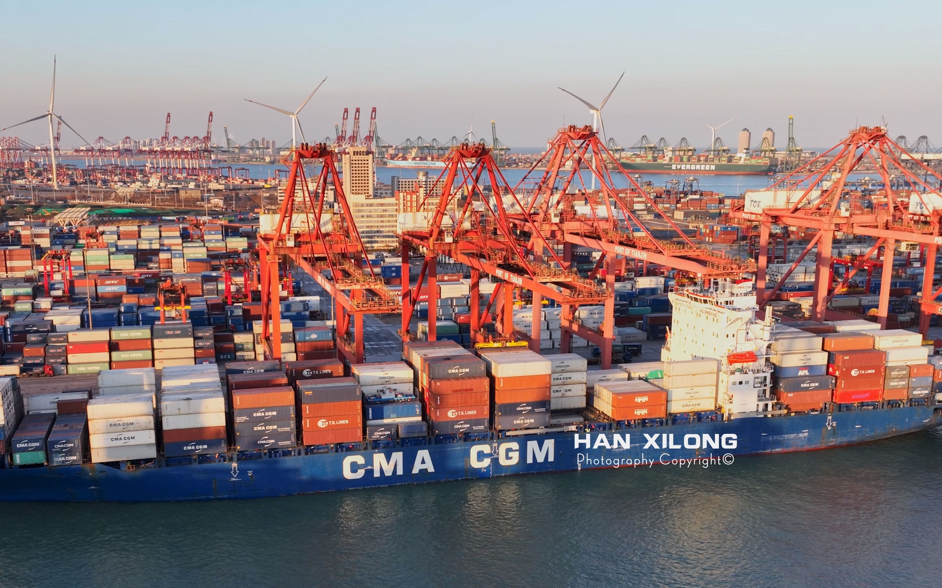 初春天津港航拍