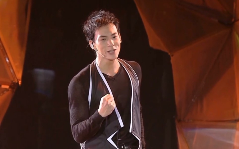 bie〖情歌〗720p爱不怕怕不爱演唱会