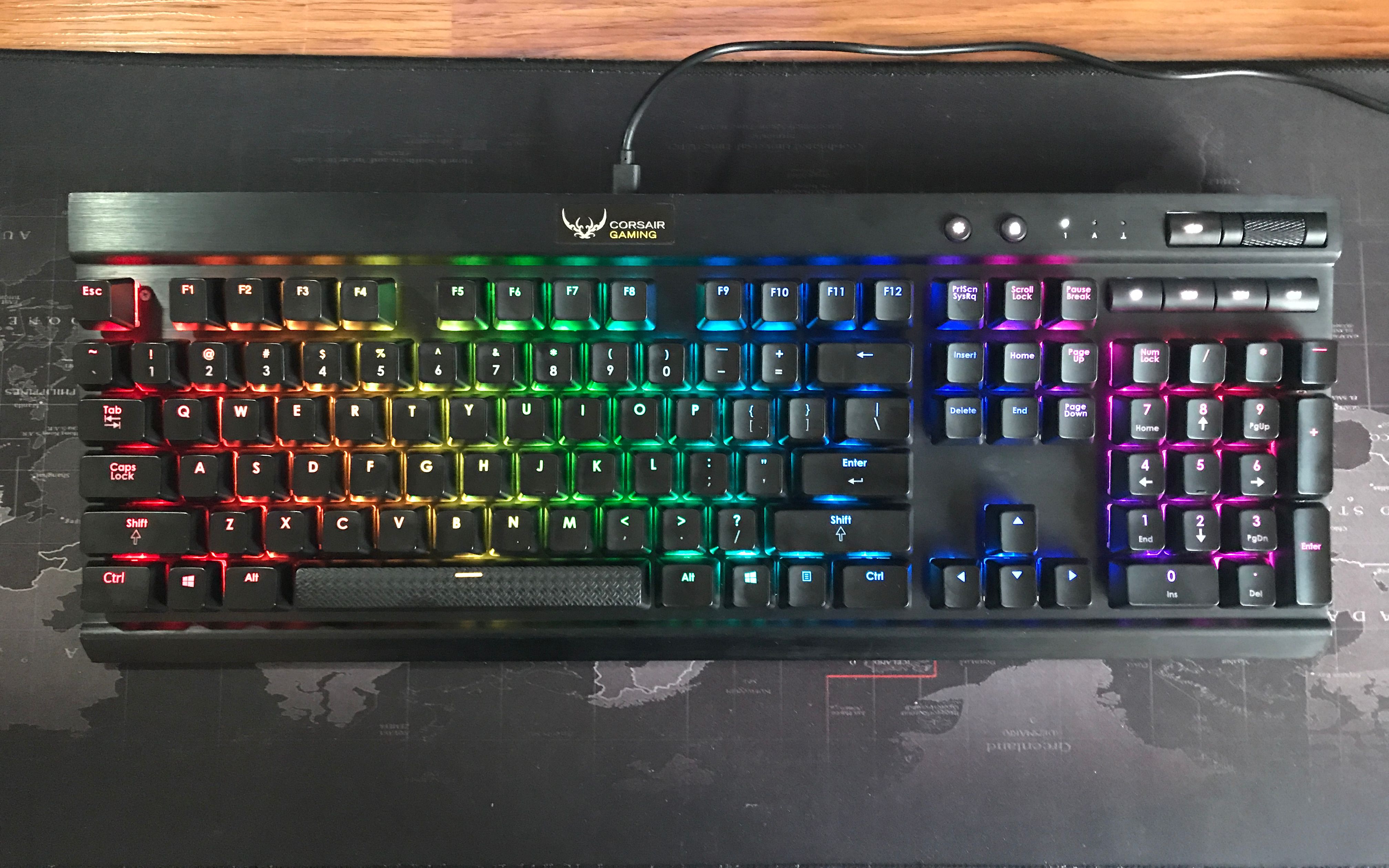 如何用230元组装一把售价一千多的机械键盘海盗船k70rgb翻新改装全程