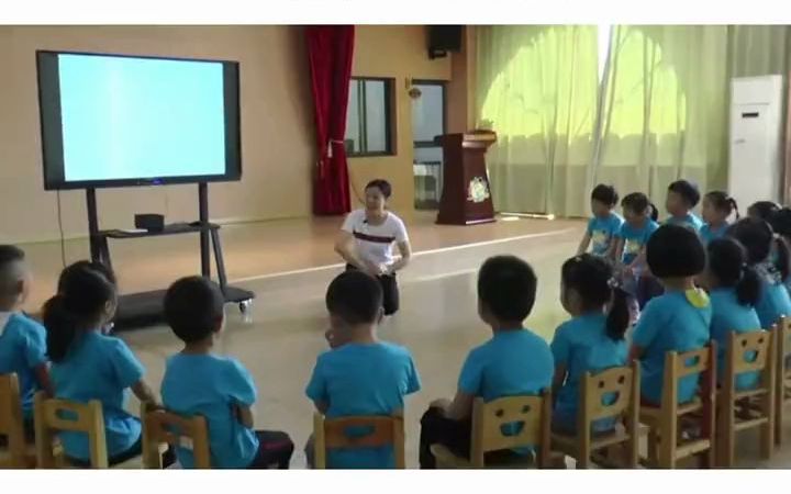 [图]小班社会优秀获奖公开课《小熊你好》学会最基本的问好礼仪 幼儿园公开课 公开课 小班社会领域公开课 小班社会活动 幼儿园小班公开课