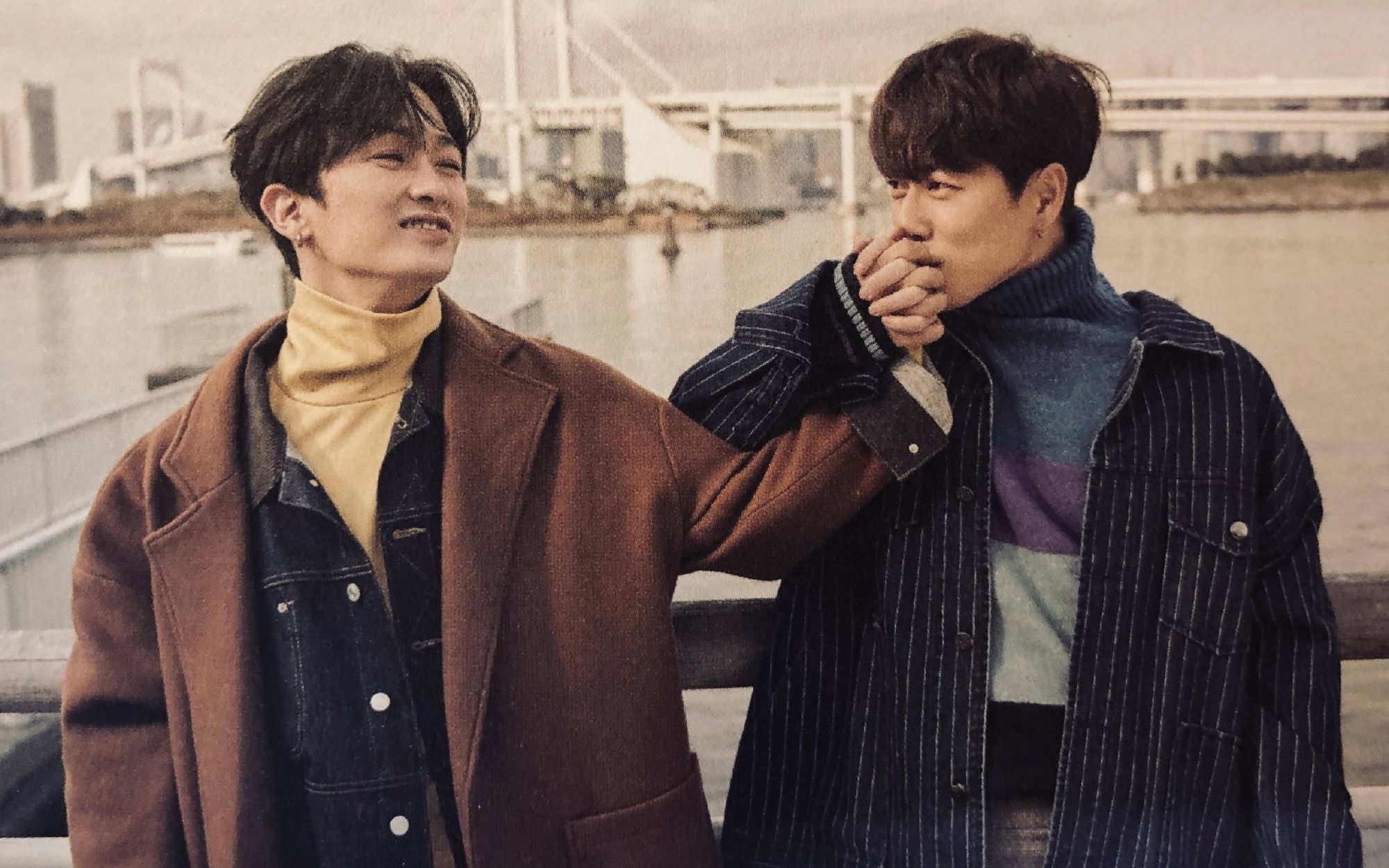 水晶男孩大爷立志踹开的水德柜门水德我自己来