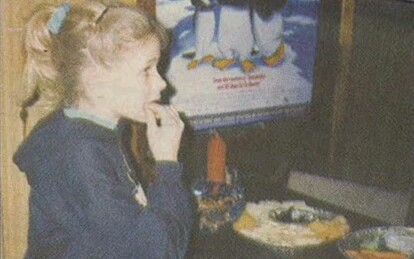 艾薇儿ⷮŠ拉维妮~(儿童和青少年时期的照片) Avril Lavigne young(as a child and teenager)哔哩哔哩bilibili