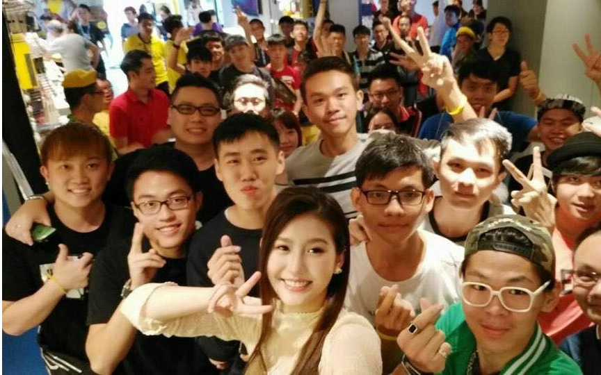 【2017.08.19】JoyceChu四叶草(朱主爱)VIVO Malaysia 粉丝见面会 | 现场首唱 《快接电话》哔哩哔哩bilibili