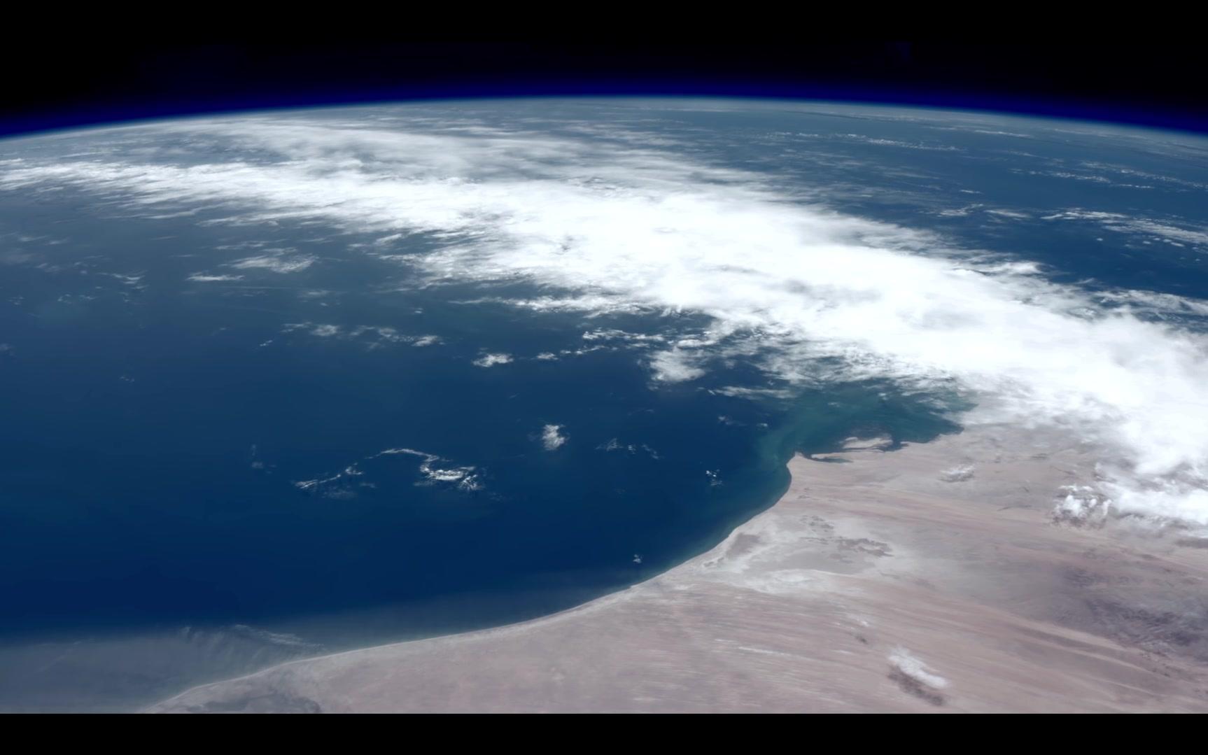 从卫星上看地球