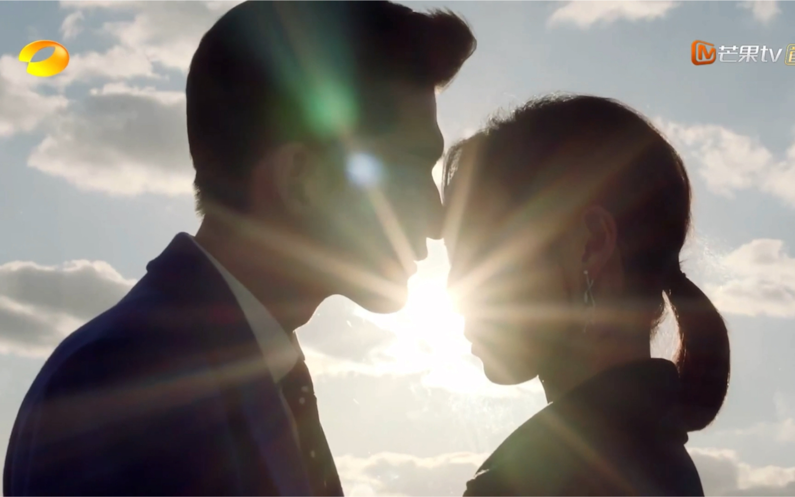 【温暖的弦】【张瀚x张钧甯】占南弦x温暖甜蜜吻戏cut1