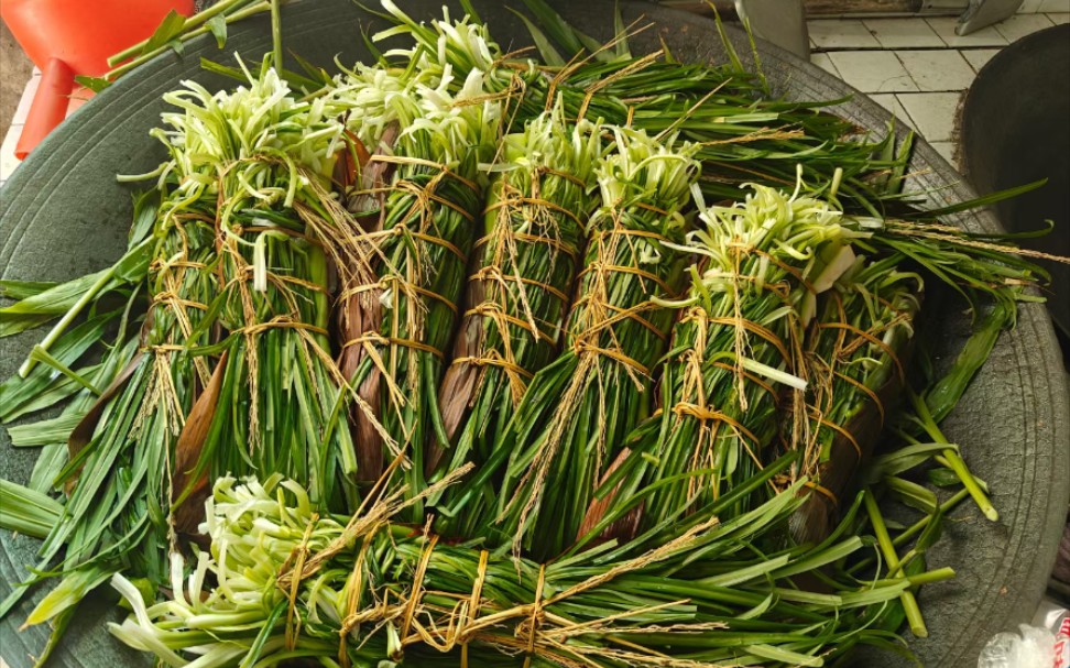 韭菜包鱼,你记忆中的家的味道!