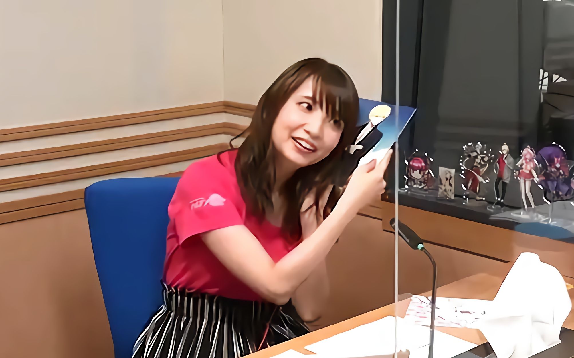 熟肉被田中美海豹和大久保瑠美的千里眼给洗脑了附上被吉尔的香水迷得