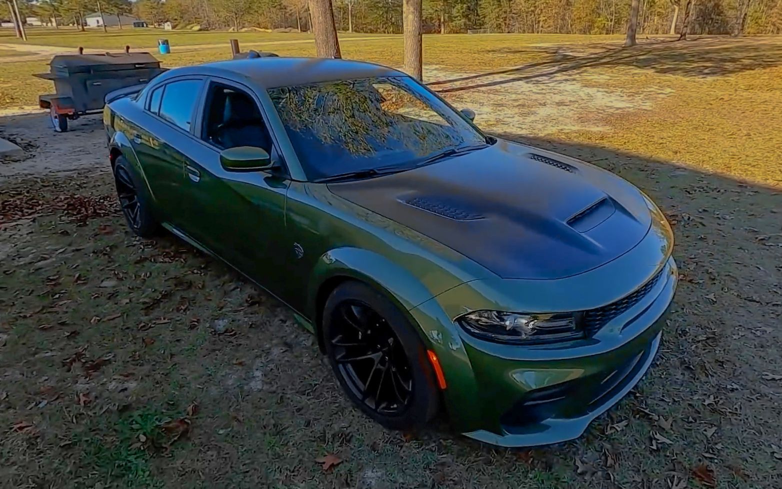 【云驾驶】2021款道奇战马srt 红眼犬(附赛道驾驶)_哔哩哔哩_bilibili