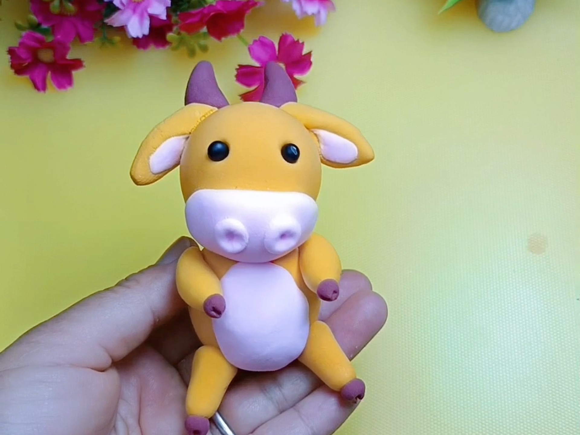 超轻粘土制作小牛