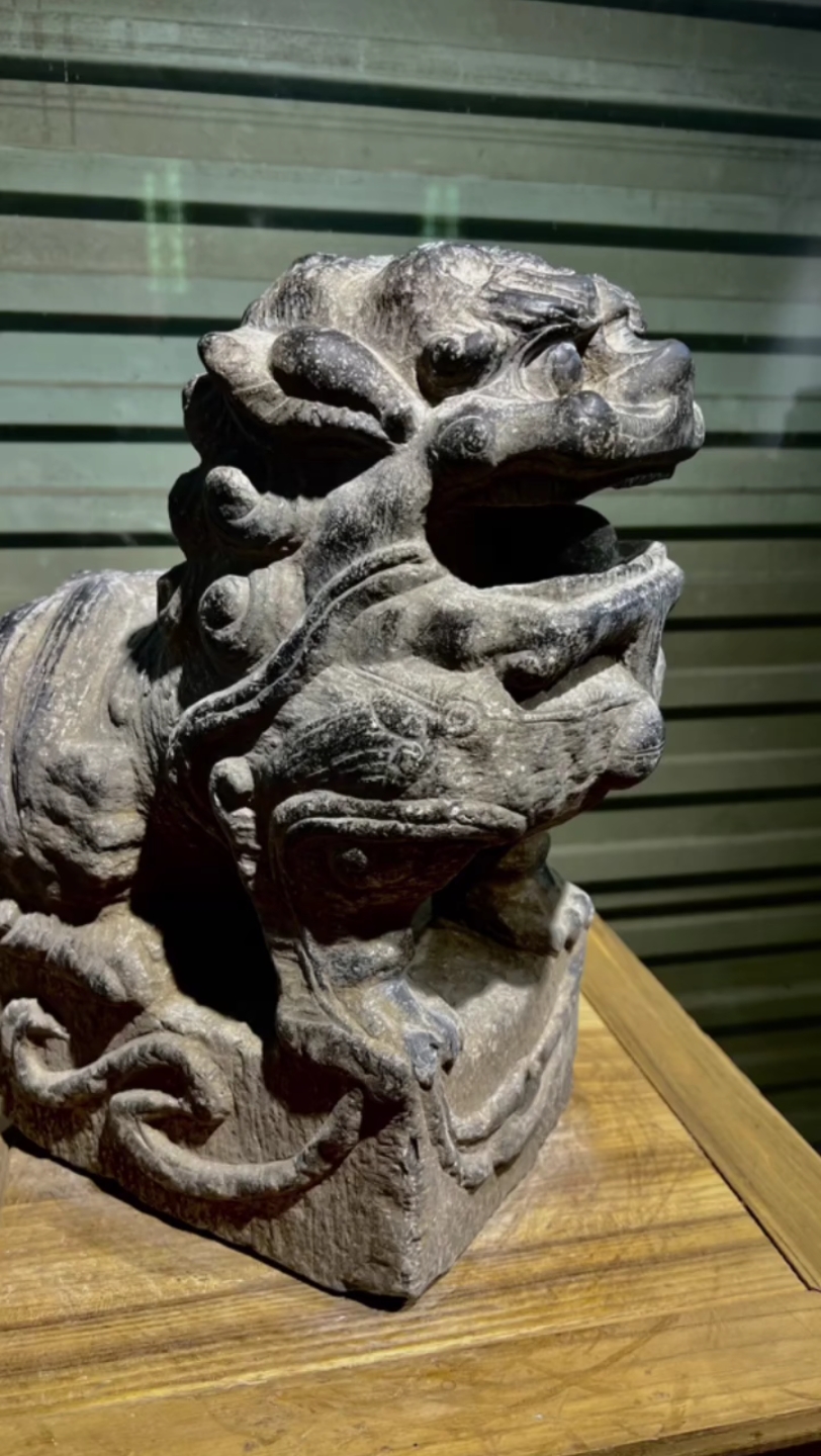 陕西关中道中堂狮石雕